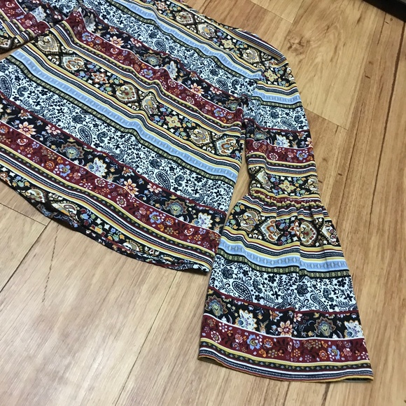 Olsenboye Striped Pattern Open Bell Sleeve Blouse - Picture 8 of 8